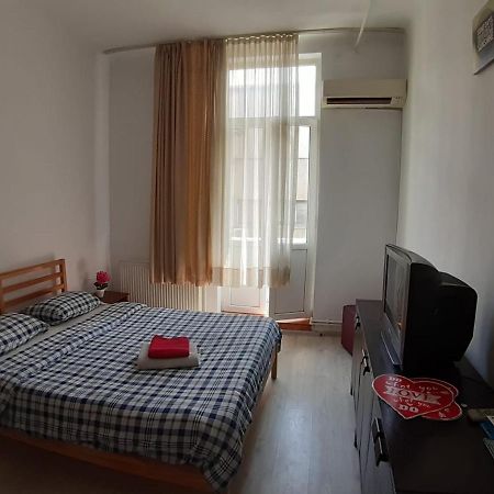 Old Town Luxery With Balcony And View Apartment Bucureşti Ngoại thất bức ảnh